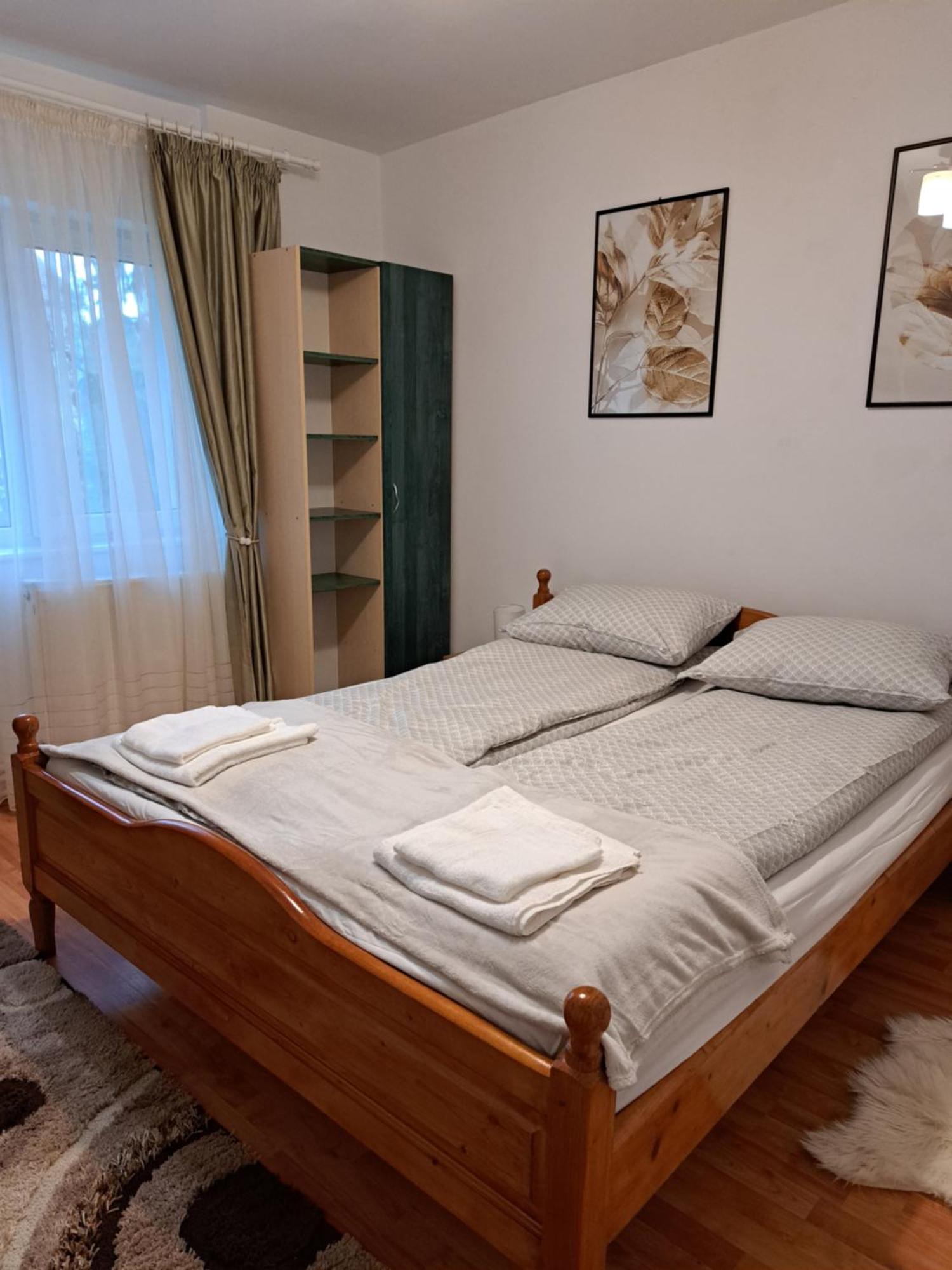 Deny Apartman Sfântu-Gheorghe Exterior foto