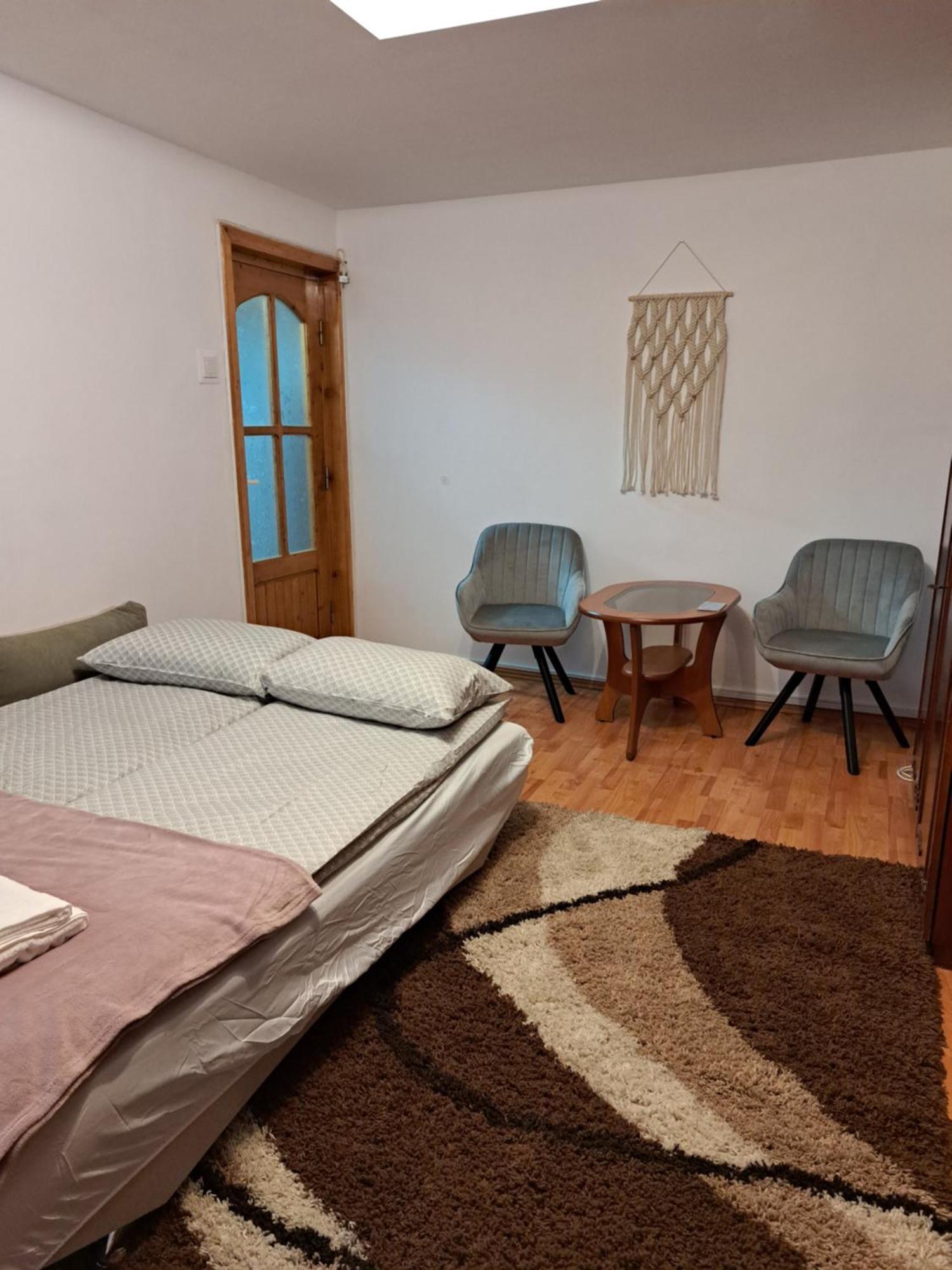Deny Apartman Sfântu-Gheorghe Exterior foto